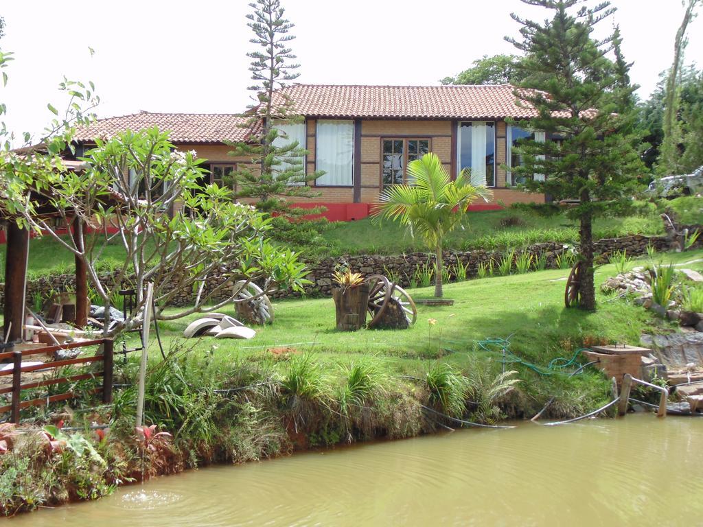 Encantos Do Vale Pousada E Spa Cultural บูเอโนบรันเดา ภายนอก รูปภาพ
