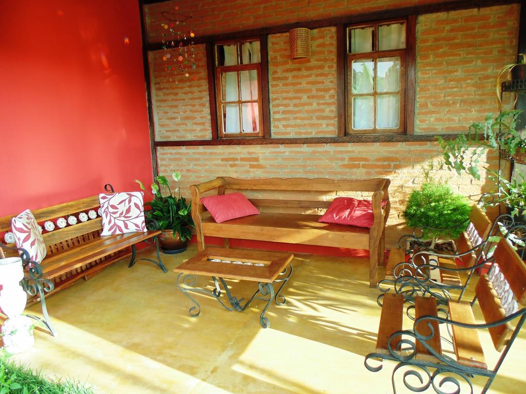 Encantos Do Vale Pousada E Spa Cultural บูเอโนบรันเดา ภายนอก รูปภาพ